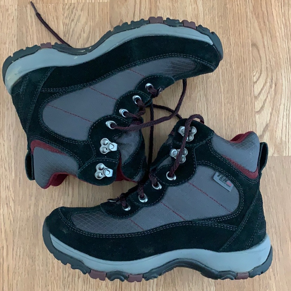 LL Bean snow boots